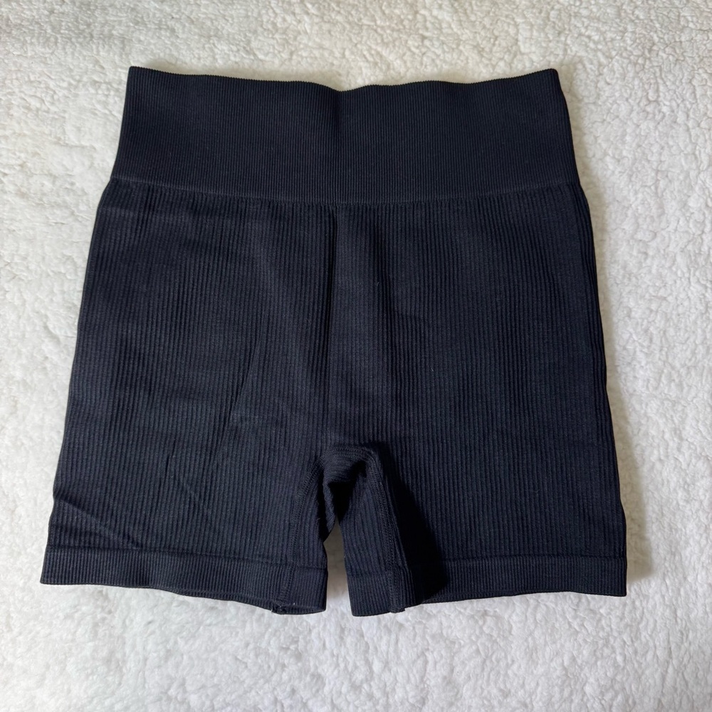 Ribbed Seamless High Waist Biker Shorts Black Women’s Small
